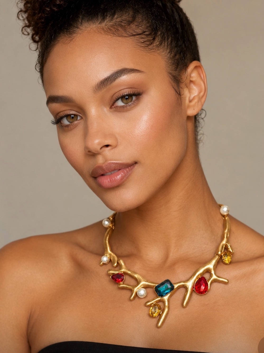 OSCAR DE LA RENTA Vintage "Gilt Coral and Rhinestone Necklace"